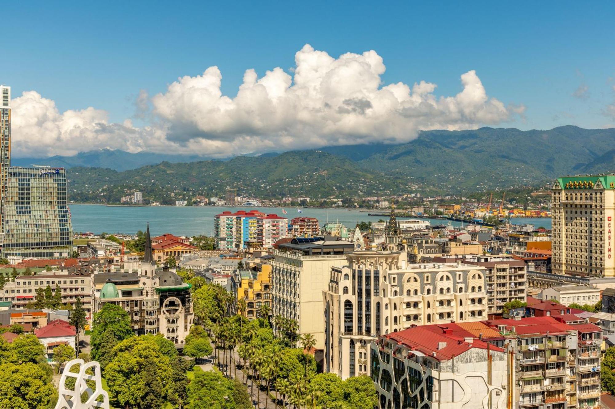 Sheraton Batumi Hotel Exterior photo Vladivostok skyline